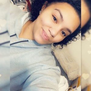 Meet your Posher, Sharika